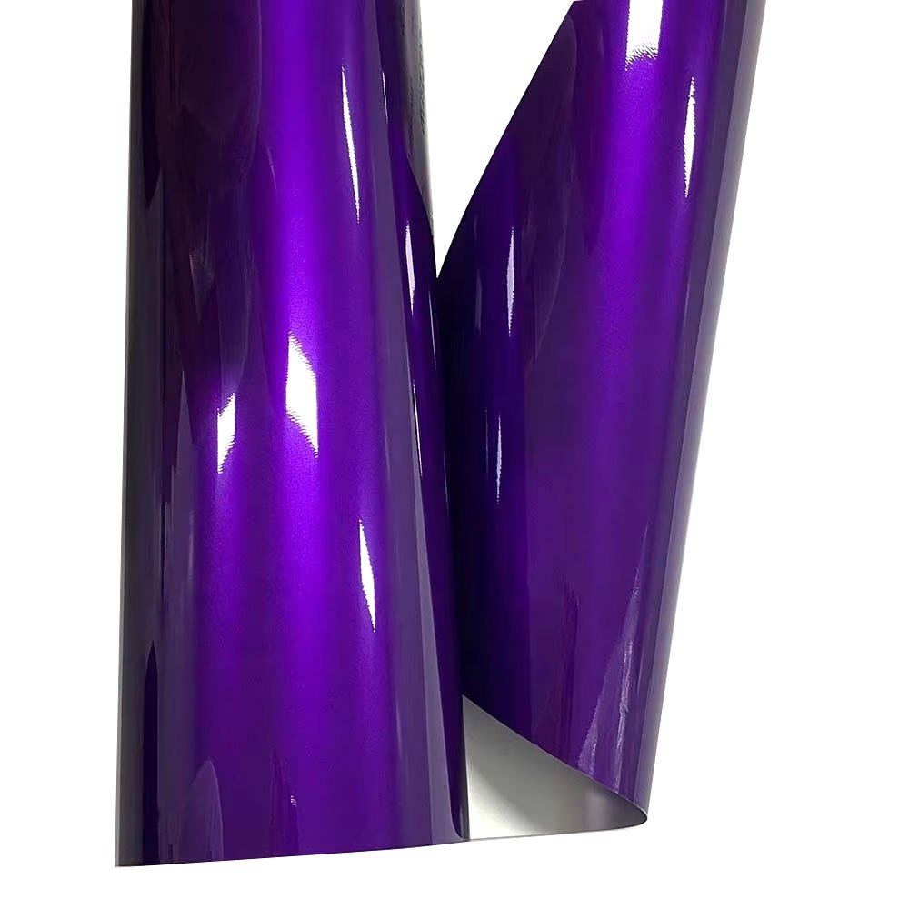 สีม่วงลูกกวาดมันวาวเป็นพิเศษ