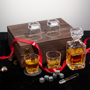 Bộ <span class=keywords><strong>decanter</strong></span> rượu whisky pha lê 25oz có 4 ly, trong hộp quà tặng, có sẵn tại kho Mỹ, dùng cho rượu Scotch, Whisky, Bourbon - Product Image 2