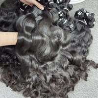 Cheveux Humains 100% Naturels Non Traités, Plusieurs Couleurs et Styles, Bundles de Cheveux Humains, Ondulation Naturelle, Boucles Rebondissantes, Boucles Pixie, Tissage Lisse, Vente en Gros