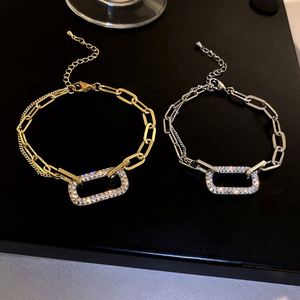 สร้อยข้อมือแบบโซ่กระดาษเคลือบทองคำแท้ 18k ประดับเพชรคิวบิกเซอร์โคเนียทรงสี่เหลี่ยมผืนผ้า สร้อยข้อมือแบบปรับได้ - Product Image 2
