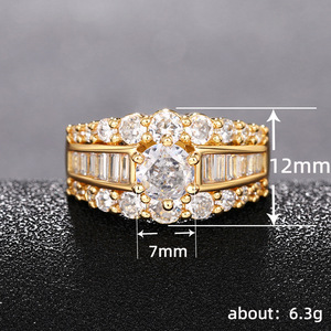 Anello Nuziale in Oro con Cristalli di Zirconia per Donne, Gioiello di Lusso Chic per Fidanzamento e Feste, Regalo di Moda - Product Image 5