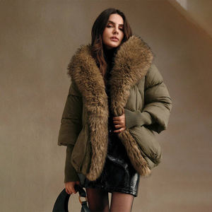 <span class=keywords><strong>Giacca</strong></span> Invernale Imbottita da <span class=keywords><strong>Donna</strong></span> con Cappuccio Spesso, Collo in Pelliccia <span class=keywords><strong>Oversize</strong></span> e Polsini a Costine - Product Image 1