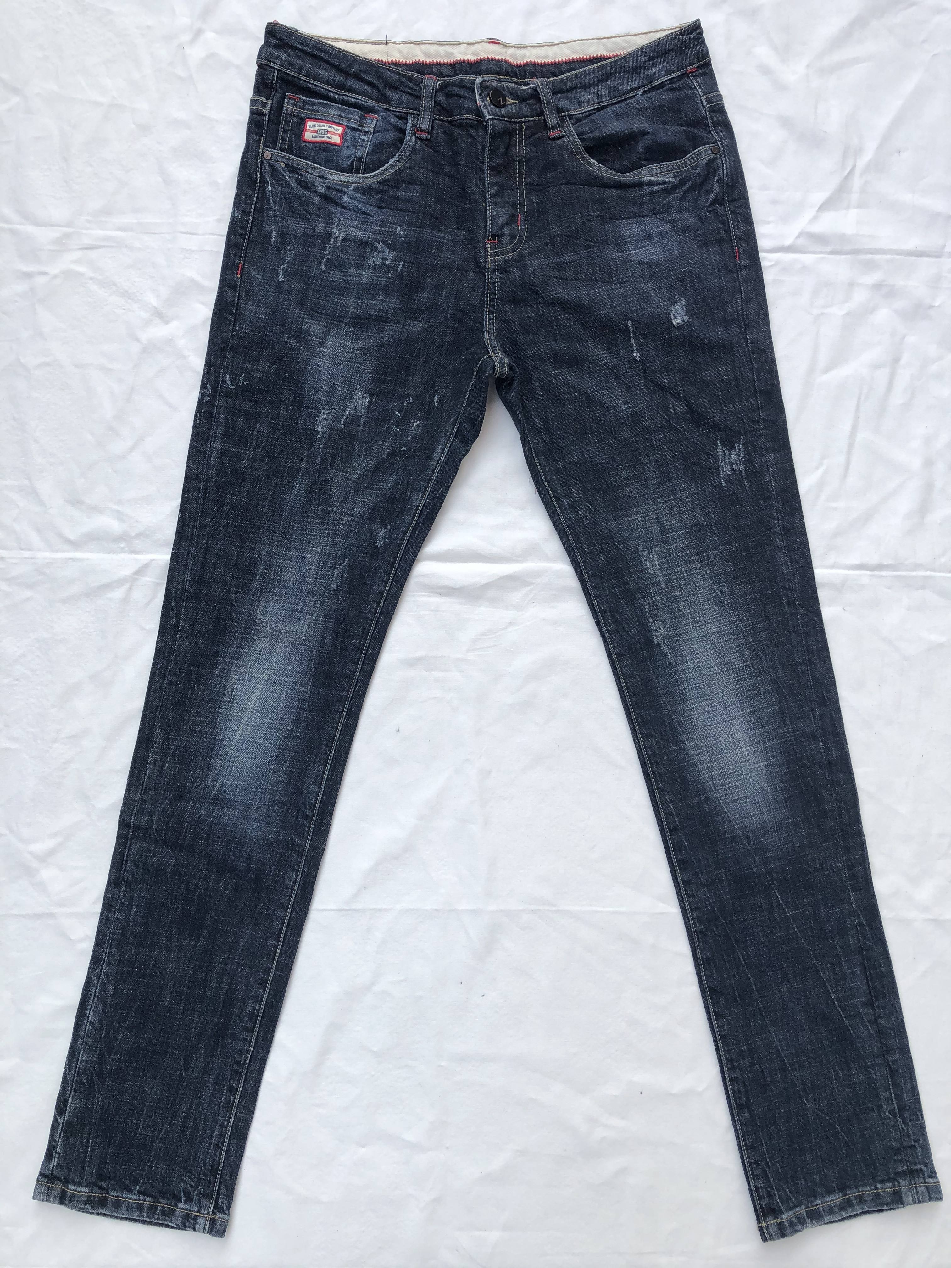 สีฟ้าอมน้ำเงิน