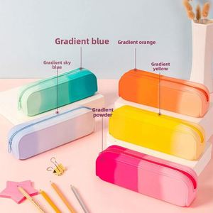 Trousse de Toilette Enfant Grande Capacité Couleurs Dégradées Créatives, Fermeture Éclair Résistante à l'Eau, Écologique, Pochette à Crayons - Product Image 5