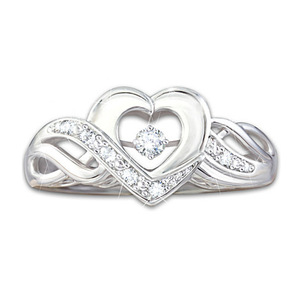 Anello a Cuore Traforato per Donne, Elegante e Romantico, Accessorio da Dito alla Moda per Feste, Idea Regalo - Product Image 2