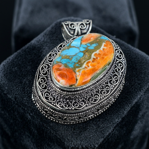 Pendentif bohème fait main en argent plaqué avec pierre précieuse naturelle d'huître barbelée, 1,6 pouce - Product Image 3