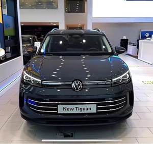 SUV VW Tiguan L a Benzina 2025 380TSI R-Line 7 Posti con Motore 2.0T Trazione Integrale Automatica - Product Image 6