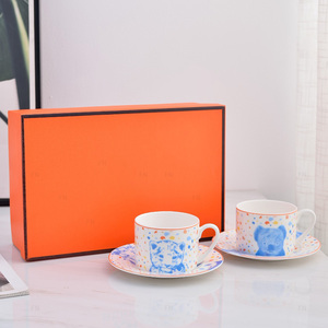 Juego de Taza y Platillo de Cerámica Nórdica Moderna de 2 Piezas, Porcelana de Hueso, Vajilla para Té con Leche, Decoración para el Hogar, para Sala de Estar - Product Image 1