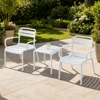 Ensemble de table et chaises d'extérieur 3 pièces en plastique à lattes, résistant aux intempéries, populaire pour balcon, cour, véranda, jardin, terrasse