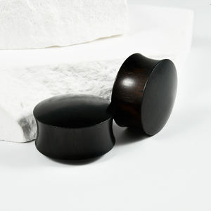 مجوهرات ثقب جسم رجل Unesix بالجملة أسود/أحمر خشب الصندل مقابس أذن صلبة سطح محدب قياس الأذن هدايا حفلات الزفاف - Product Image 3