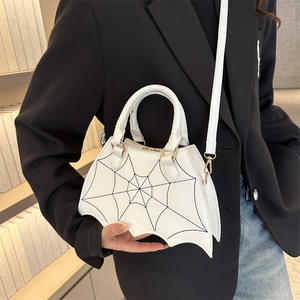 Nouvel Arrivage Sacs à Main et Sacs Bandoulière Unisexe de Créateur de Mode Gothique en PU Imperméable avec Broderie et Fermeture Éclair, Nouveauté Halloween Motif Araignée - Product Image 4