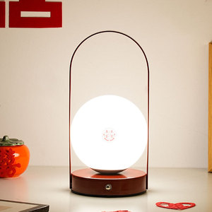 Par de lámparas de mesa portátiles modernas E26 Base de bombilla Lámparas de noche Energí<span class=keywords><strong>a</strong></span> de baterí<span class=keywords><strong>a</strong></span> para habitaciones de bodas mayores Decoración Boda de recién casados - Product Image 4