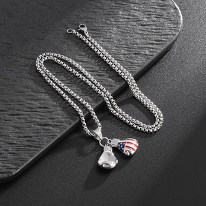Collier pendentif gant de boxe en acier inoxydable avec design drapeau américain, bijoux de mode unisexe, cadeau - Product Image 4