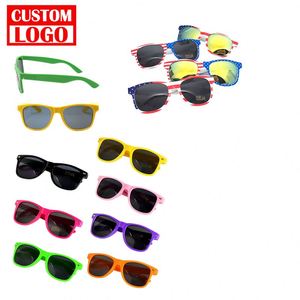 Gafas de Sol Promocionales Personalizadas con Logotipo Impreso, <span class=keywords><strong>Lentes</strong></span> de PC con Protección UV400 <span class=keywords><strong>para</strong></span> Hombre y Mujer, Gafas de Moda Duraderas - Product Image 4