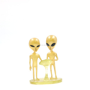 Figurine en plastique transparente personnalisée, mini-robot extraterrestre phosphorescent, jouet en PVC écologique - Product Image 1