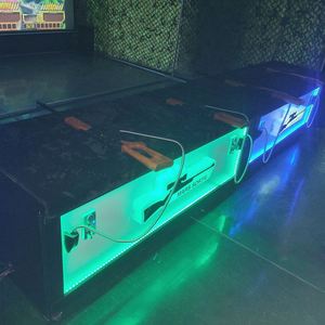 เครื่องเกมยิงปืนอาร์เคดยอดนิยม 30 เกม โครงสร้างโลหะและอะคริลิก 110V/220V สำหรับผู้เล่น 6 คน - Product Image 6