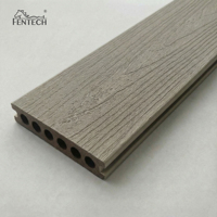 Plancher en composite WPC Fentech au design moderne, co-extrusion, imperméable, antidérapant, installation par clipsage pour terrasse de jardin et utilisation en parc