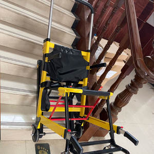 リハビリ用品 手動アルミ合金製 黄色 階段昇降車椅子 階段昇降用車椅子 - Product Image 3