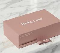 Boîte en carton ondulé de luxe écologique personnalisée, grande, moyenne, petite, avec bande de déchirement, finition brillante et vernis sélectif UV