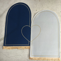 Luxuriöser Muslimischer Gebetsteppich in Herzform, Dicke Plüsch-Doppelmatte, Waschbarer Quasten-Teppich, Geschenk, Heimtextilien