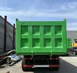 Camion benne d'occasion SINOTRUK HOWO 8x4 371HP Euro 2, 16 tonnes, pour <span class=keywords><strong>transport</strong></span> lourd général - Product Image 3