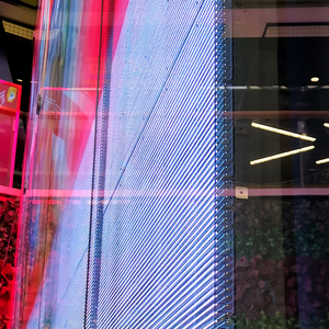 Display Digitale con Schermo OLED in Vetro Trasparente da Pavimento per Fabbriche, Design Speciale - Product Image 5