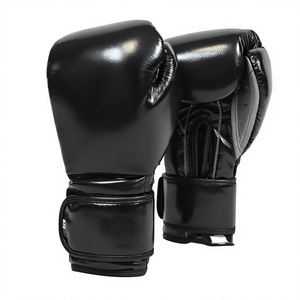 Guantes de Boxeo Personalizados para Gimnasio, de Piel Sintética Impermeable, para MMA, Negros, de 8oz-14oz, con Cierre de Gancho y Bucle - Product Image 4