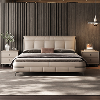 Lit de Luxe en Cuir Véritable Style Italien, Moderne, Carré, Capitonnage, Meuble de Chambre Parentale, Lit King Size Designer Rembourré