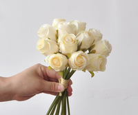 Bouquet de roses artificielles Vcare en soie – Fait main, toucher naturel, design floral moderne pour mariage, décoration intérieure et accessoires photo