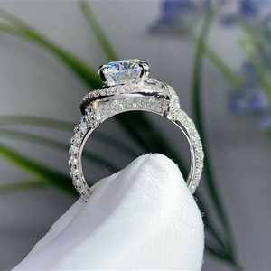 Anello Vintage con Design a Torre Floreale Intrecciata per Donne - Product Image 6