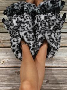 Pantoufles en coton en forme <span class=keywords><strong>de</strong></span> pattes <span class=keywords><strong>de</strong></span> <span class=keywords><strong>tigre</strong></span> et <span class=keywords><strong>de</strong></span> zèbre <span class=keywords><strong>de</strong></span> dessin animé, mignonnes et amusantes, pour l'automne et l'hiver, chaussures chaudes en coton pour la maison - Product Image 5