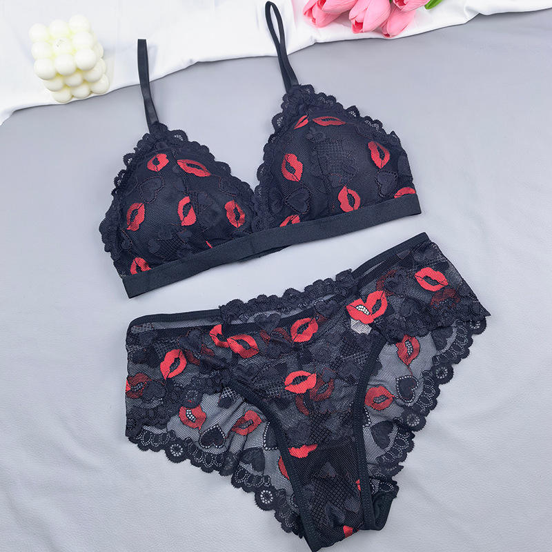 Wholesale Sexy Lip Print Lace Lingerie Set Non-Wired Bralette and Panties Set Multi-Color Fashion Underwear for Women