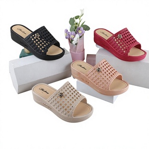Babouches pour femmes de style Hermesse, imperméables, légères, tendance, résistantes, pour toutes les saisons - Product Image 2