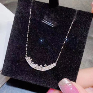 Collana con Pendente Luna in Oro Bianco, Argento 925 Placcato Rodio, Cristalli e Strass, Catena a Maglia Quadrata, Gioiello Minimalista da Donna per Uso Quotidiano - Product Image 1