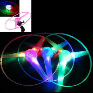 Jouet volant lumineux UFO LED populaire pour enfants, avec poignée, pour jeux en extérieur - Product Image 2
