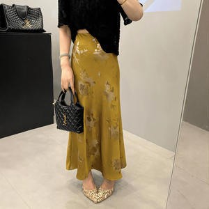 <span class=keywords><strong>กระโปรง</strong></span>สามส่วนหางปลาสไตล์จีนสำหรับผู้หญิง<span class=keywords><strong>กระโปรง</strong></span><span class=keywords><strong>ยาว</strong></span>ปานกลางพิมพ์ลายดอกไม้ผ้าซาตินยืดหยุ่นเล็กน้อย - Product Image 1