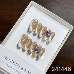 SHUANGYU Vente Ongles artificiels en ABS acrylique durables, tendance, style français, forme stiletto, à presser, motif papillon, forme amande longue, 10 - Product Image 3