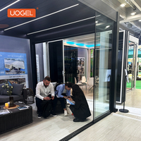 Oase de toit en ville pour la détente des travailleurs, la réflexion des équipes d'affaires, pergola en aluminium, structure imperméable, repas en plein air, UOGEL C7