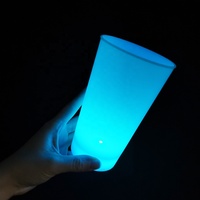 Gobelet LED blanc laiteux de 16 oz avec 8 modes d'éclairage IC, base soudée par ultrasons pour bars, discothèques, festivals et fournisseurs d'événements