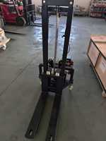 Chariot élévateur électrique portable 200-300 kg, hauteur de levage 1500 mm, rechargeable et connectable à la prise, machine de levage pour entrepôt