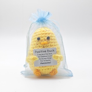 Llavero de Ganchillo Hecho a Mano con Forma de Pato Amarillo de Lana Peinada, Colgante Bonito con Expresión de Energía Positiva, Bolsa OPP, Producto Terminado - Product Image 4