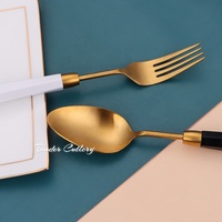 Ensemble de couverts à poignée transparente colorée détachable ensemble de couverts décoratifs de cuisine et de table pour la cuisine à la maison et le mariage