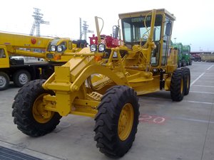 Motoniveladoras japonesas de 12H/12g/140k con piezas de repuesto, maquinaria de segunda mano - Product Image 3