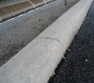 कंक्रीट Slipform फ़र्श मशीन सड़क पर अंकुश लगाने फुटपाथ मशीन - Product Image 5