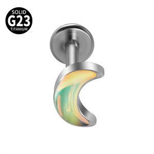 จิวเจาะริมฝีปากไทเทเนียม G23 แบบมีฟิล์มสะท้อนแสงรูปหัวใจและดาว พร้อมฐานแบนแบบเกลียวใน สำหรับเจาะกระดูกอ่อนหูและร่างกาย - Product Image 5