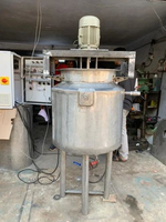 Cuve de mélange industrielle en acier inoxydable à chemise vapeur, agitateur de liquides, réacteur chimique motorisé avec panneau de commande
