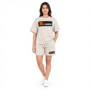 Conjunto de 2 Piezas para Mujer, Camiseta y Pantalones Cortos Gris Jaspeado, Corte Holgado, Cuello Redondo, Manga Corta, Estampado de Letras, Estilo Casual de Verano - Product Image 1