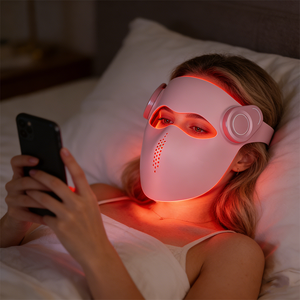 Masque facial LED 3D rechargeable avec logo personnalisé, 3 couleurs, silicone, 460 nm, 850 nm, luminothérapie LED, masque facial LED avec commande vocale - Product Image 1