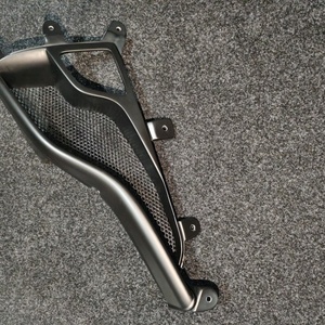 Pour Ferrari 488 458 : Nouveau cache de phare antibrouillard arrière en maille, support 81899410, garniture de lame de pare-chocs arrière 86640300, pièces de réparation 86640500 - Product Image 5