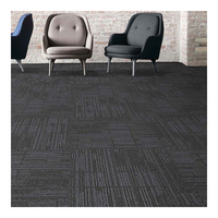 Kaili ticari modüler PVC destekli ofis halı karoları 50x50 duvardan duvara halılar namaz fabrikası için özel desen doğrudan